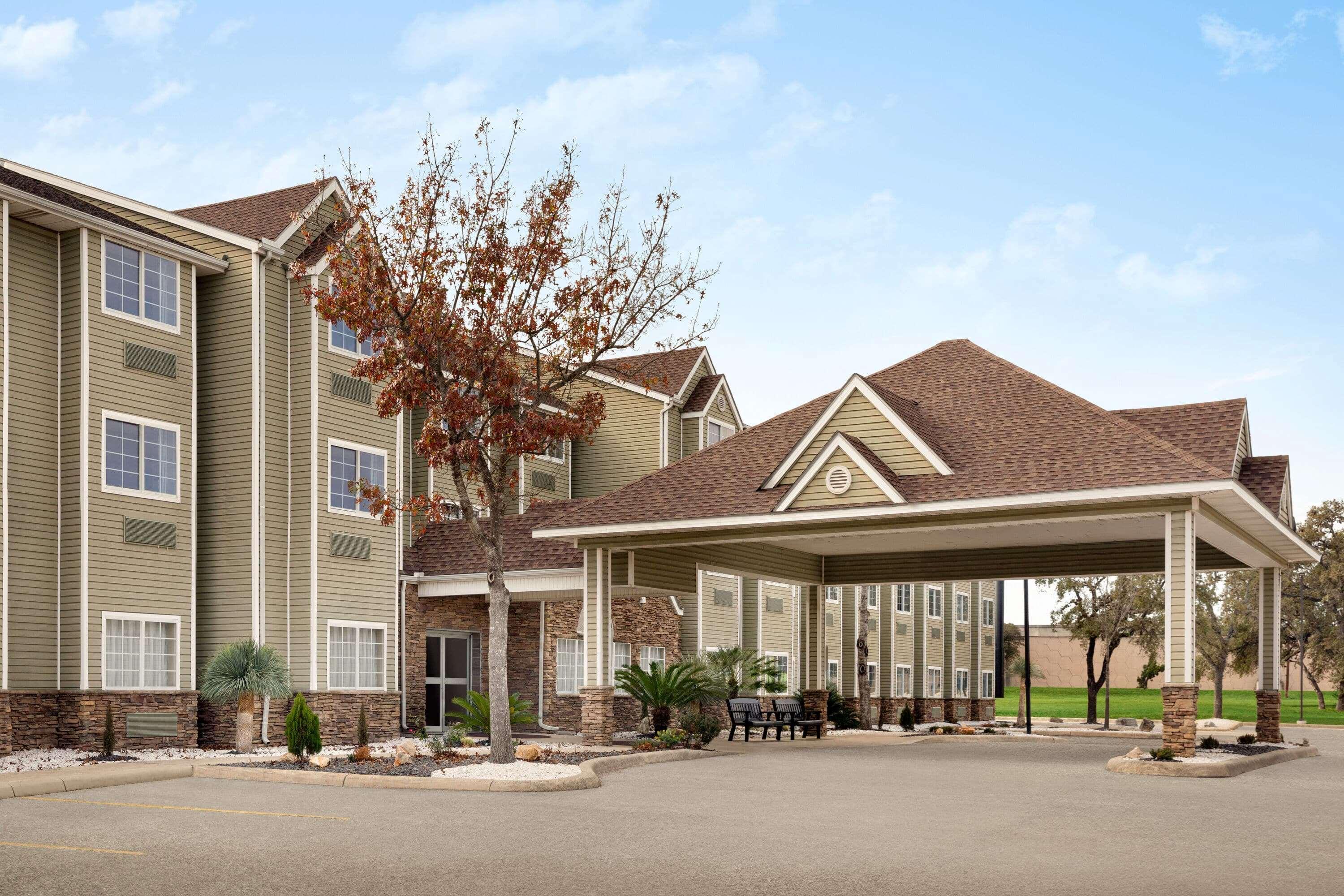 Super 8 By Wyndham San Antonio Airport North Hotell Exteriör bild