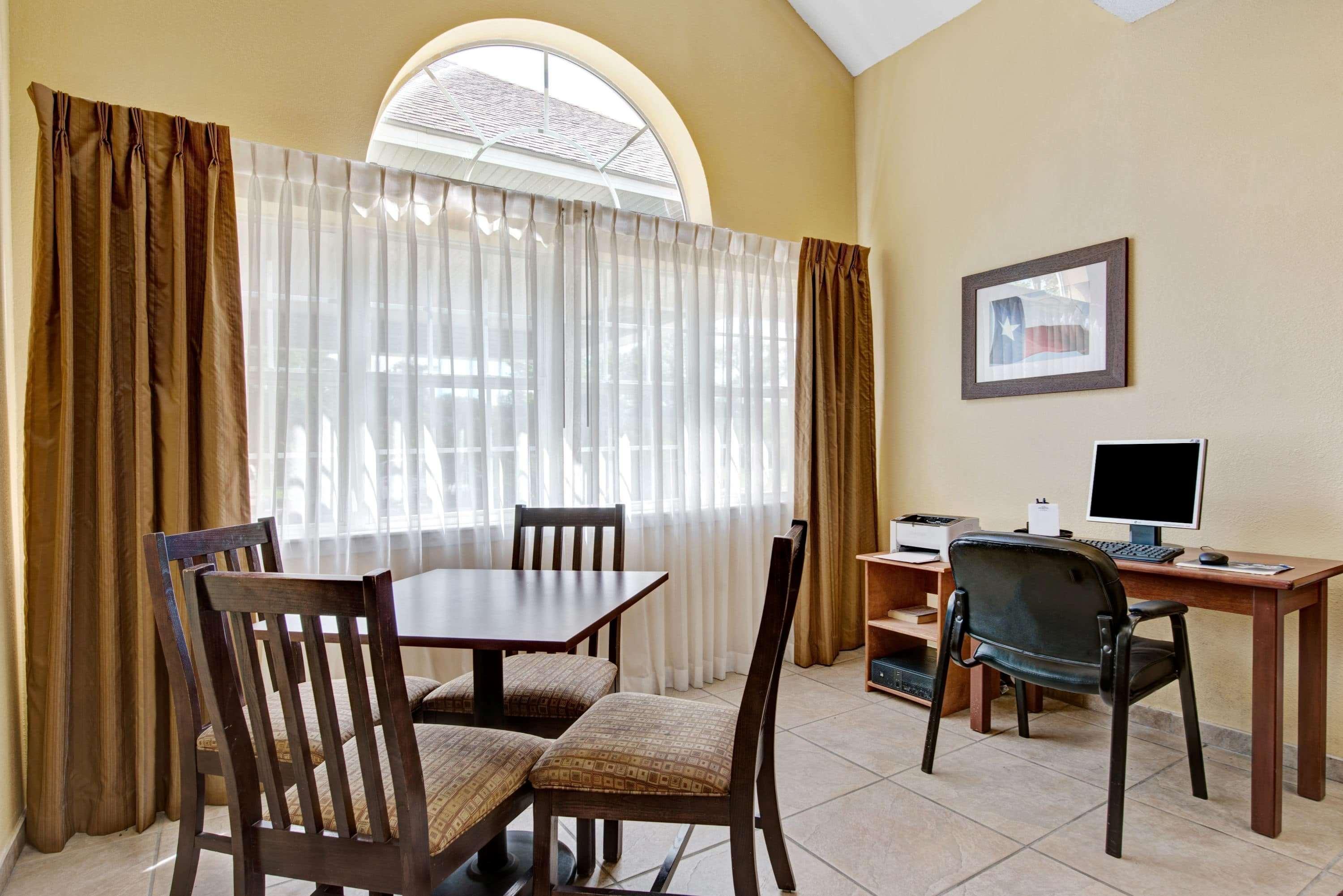 Super 8 By Wyndham San Antonio Airport North Hotell Exteriör bild